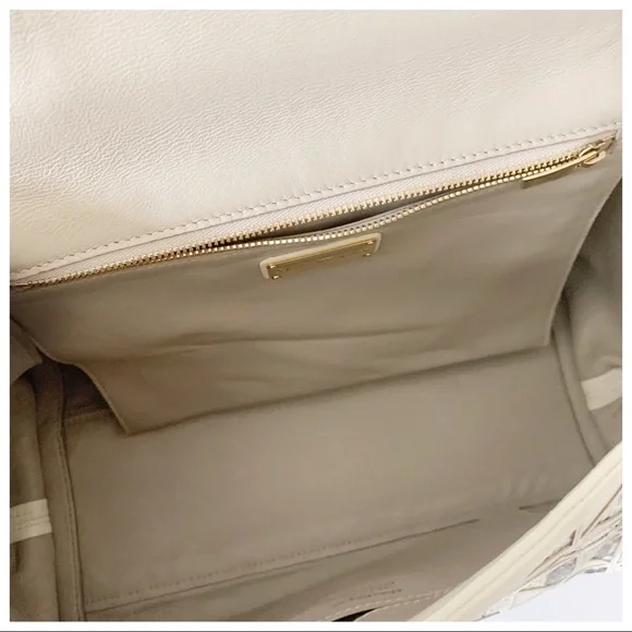 SALVATORE FERRAGAMO Sofia Handbag - Picture 9 of 15